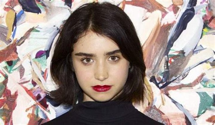 Libe Barer Height, Weight, Measurements, Bra Size, Shoe Size