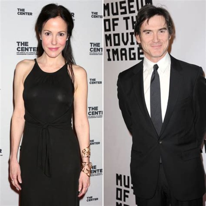 Mary-Louise Parker Height, Weight, Measurements, Bra Size, Shoe Size